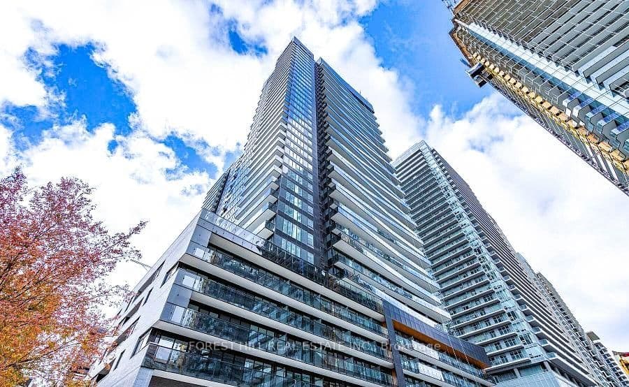 117 Broadway Avenue N, Unit 409