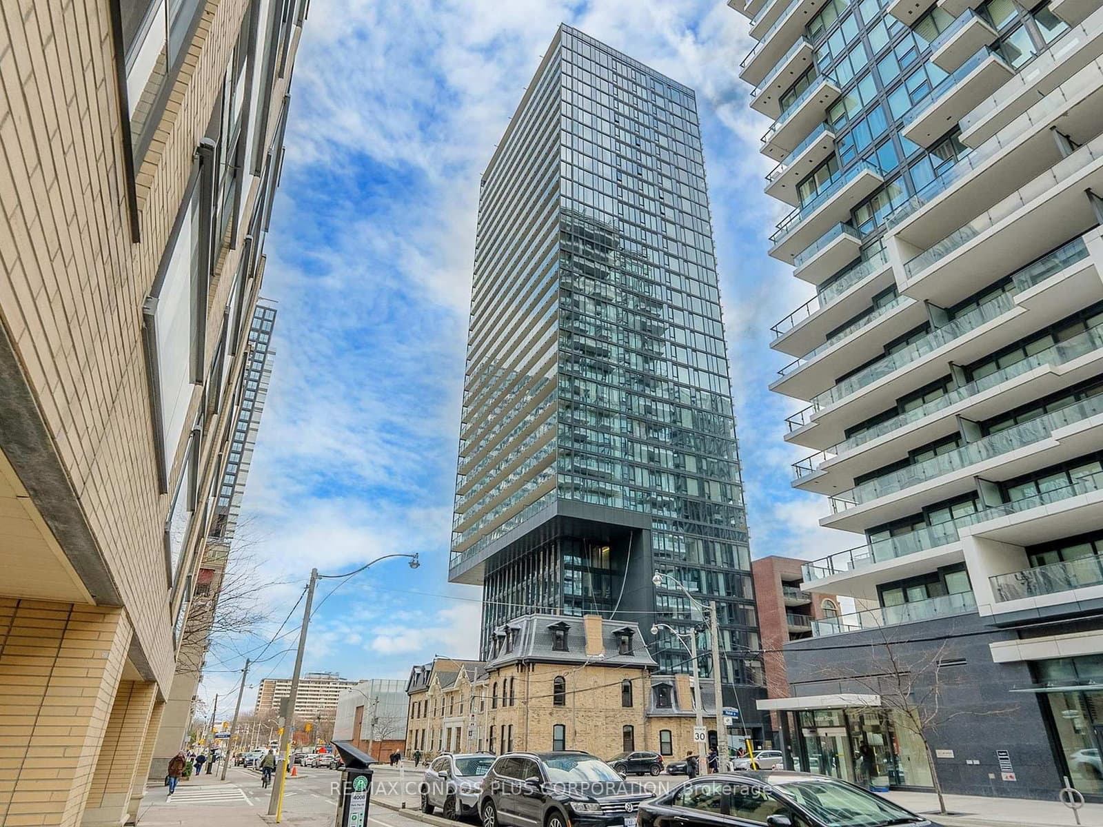 47 Mutual Street, Unit 2405