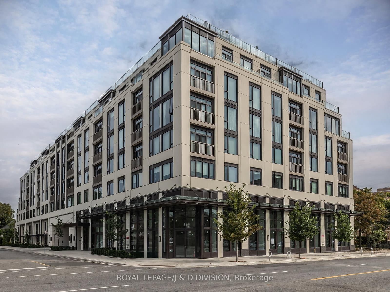 1 Strathgowan Avenue, Unit 612