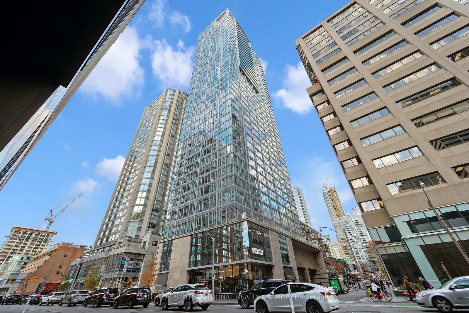 200 Cumberland Street, Unit 3005