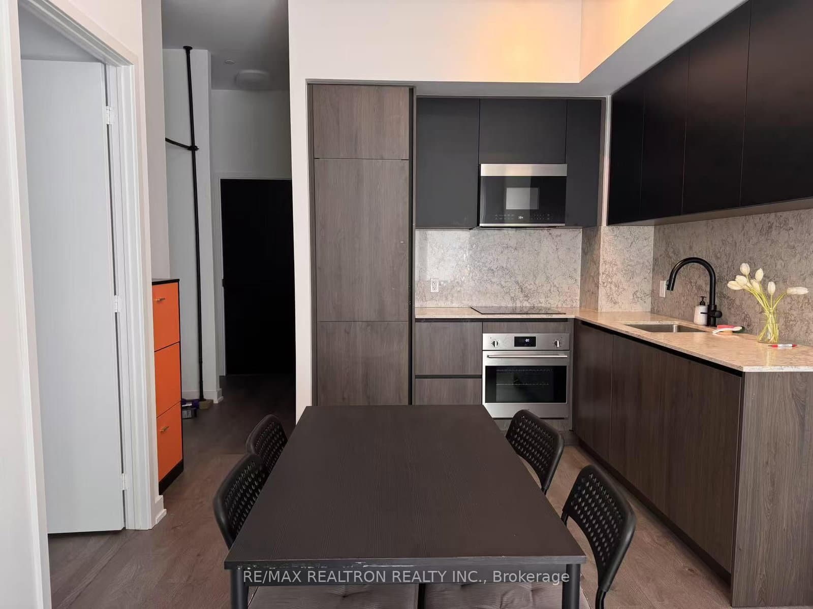 108 Peter Street, Unit 305