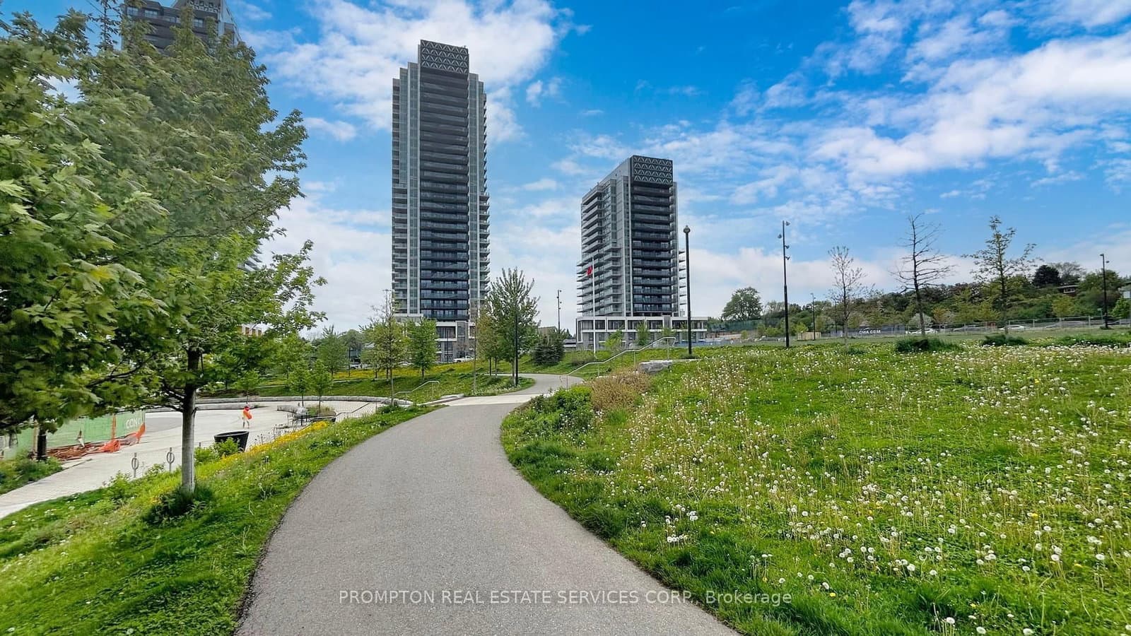 27 McMahon Drive, Unit 2708
