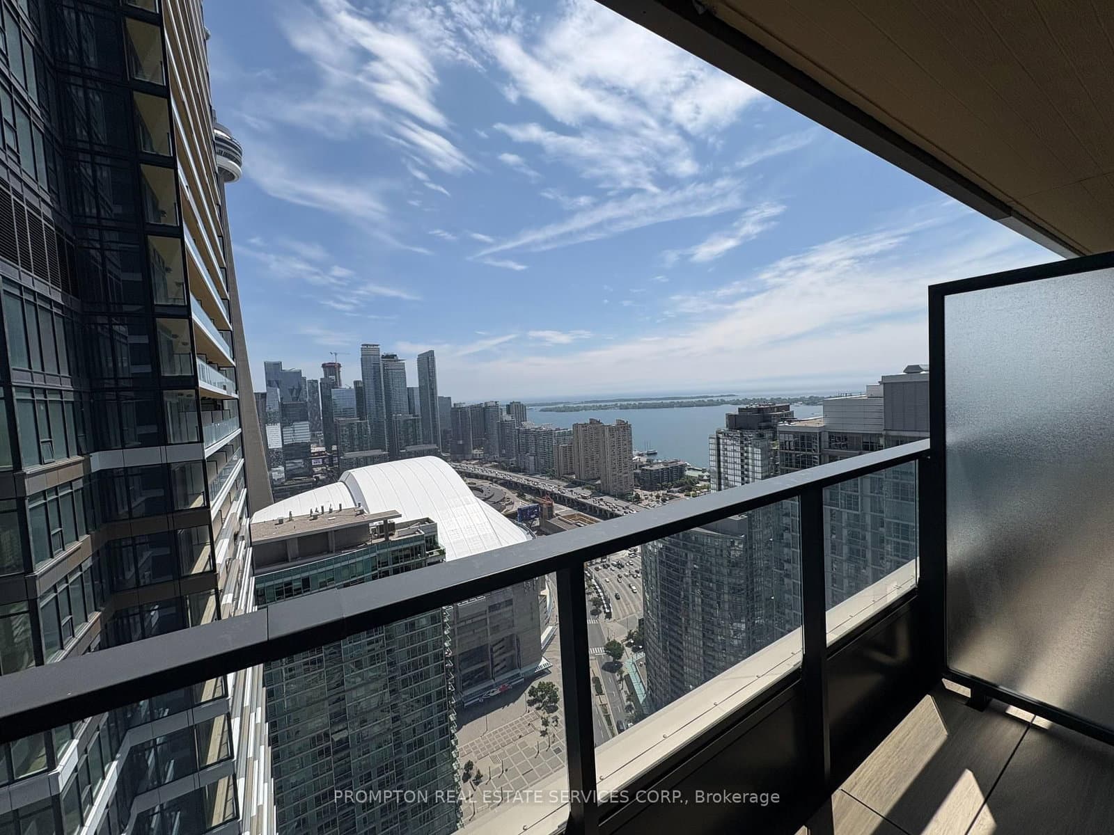 3 Concord Cityplace Way, Unit 3907