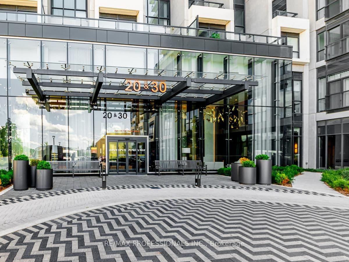 30 Inn On The Park Drive, Unit 2303