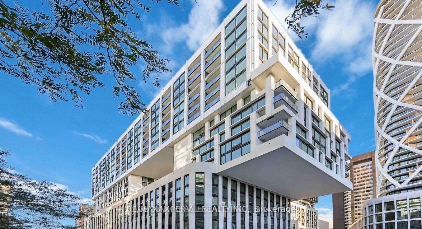 121 St Patrick Street, Unit 1621