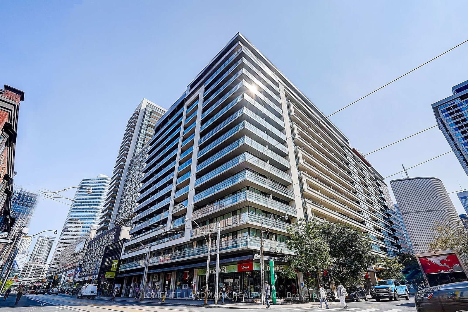 #1711 - 111 Elizabeth Street