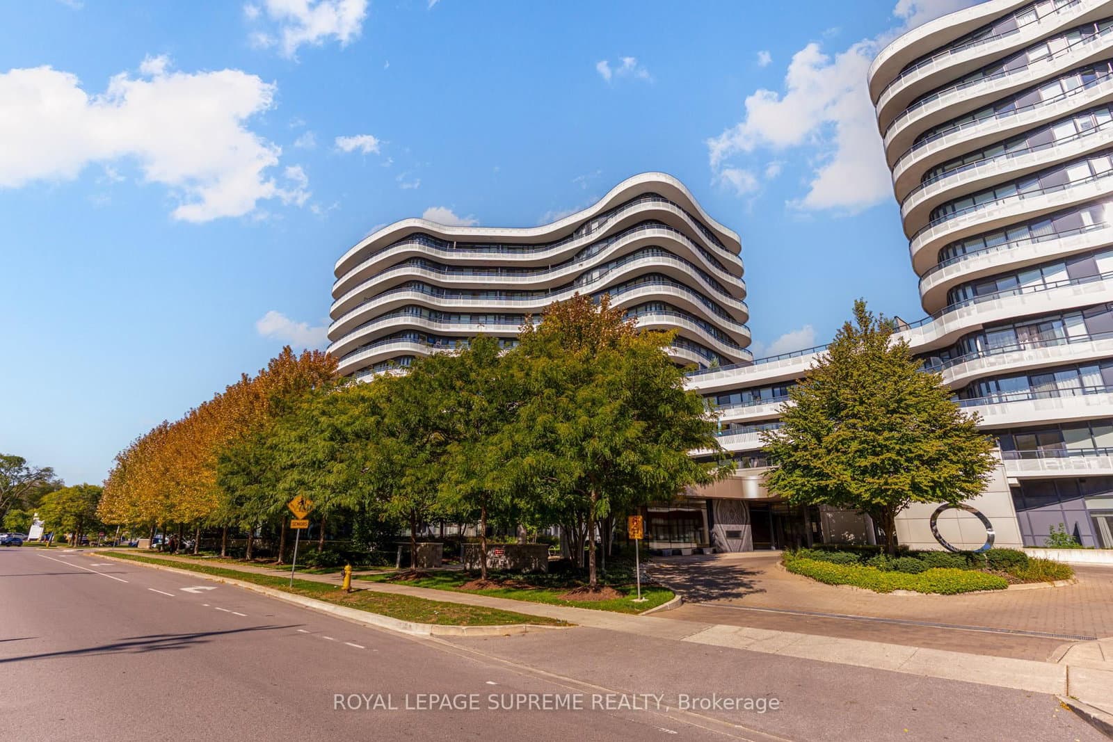 99 The Donway W Way, Unit 817
