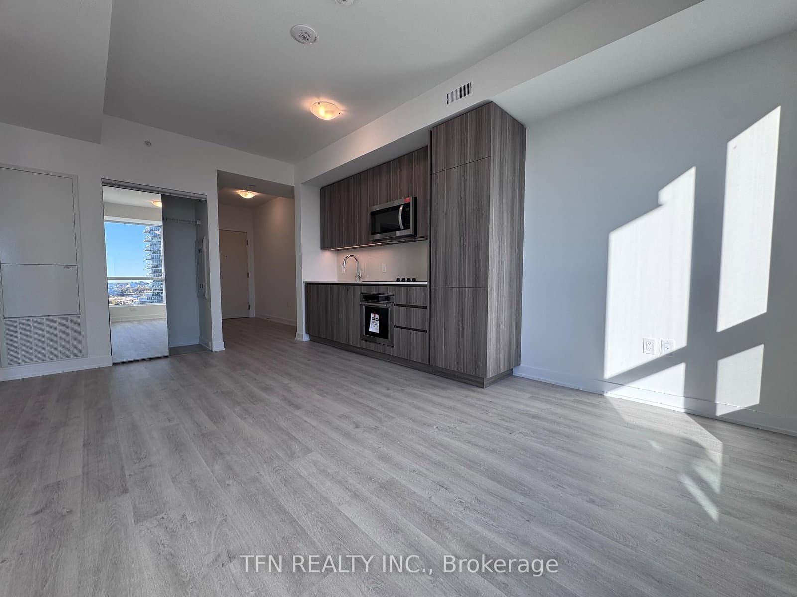15 Richardson Street, Unit 1712