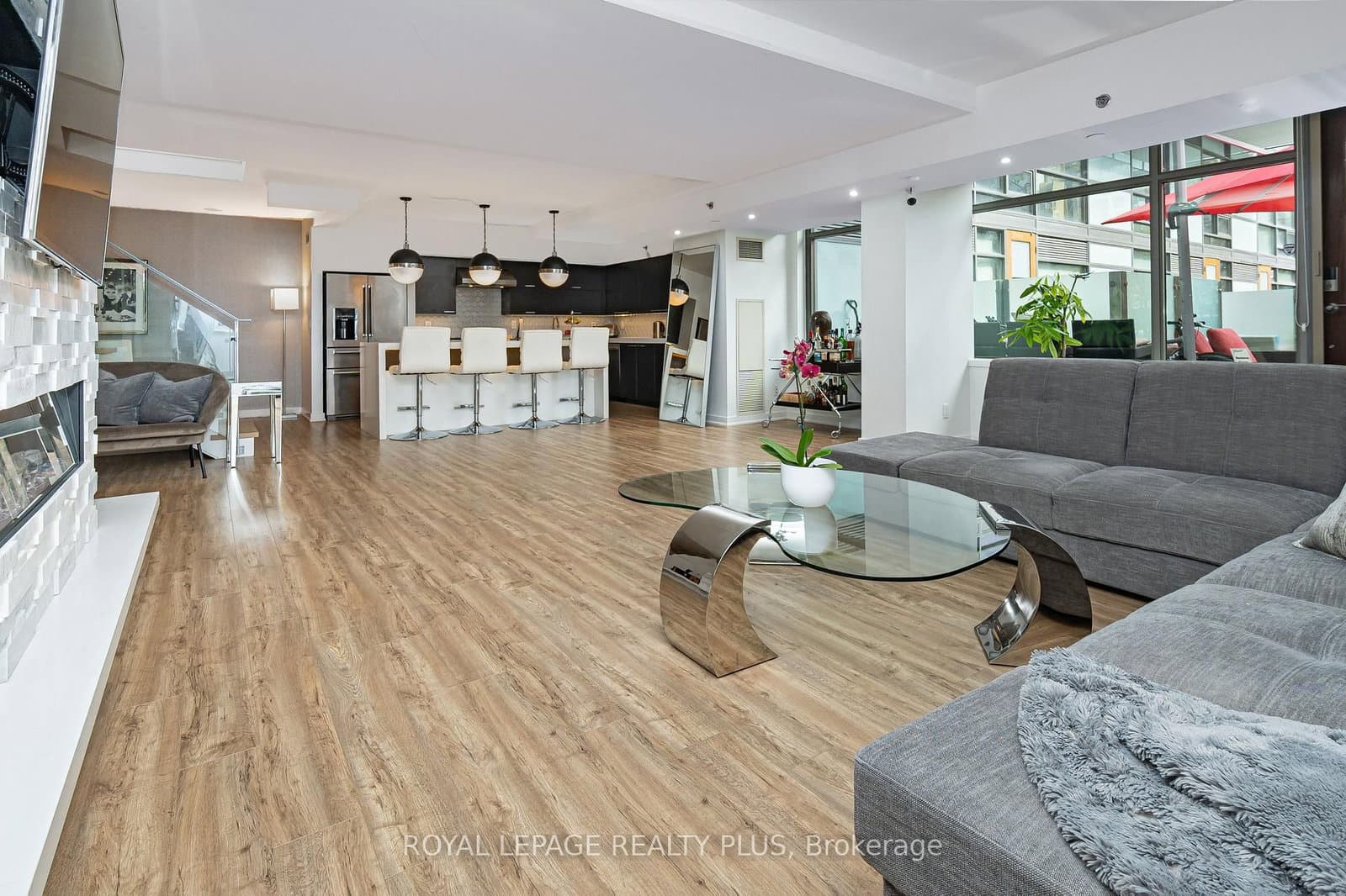 #117 - 55 Stewart Street