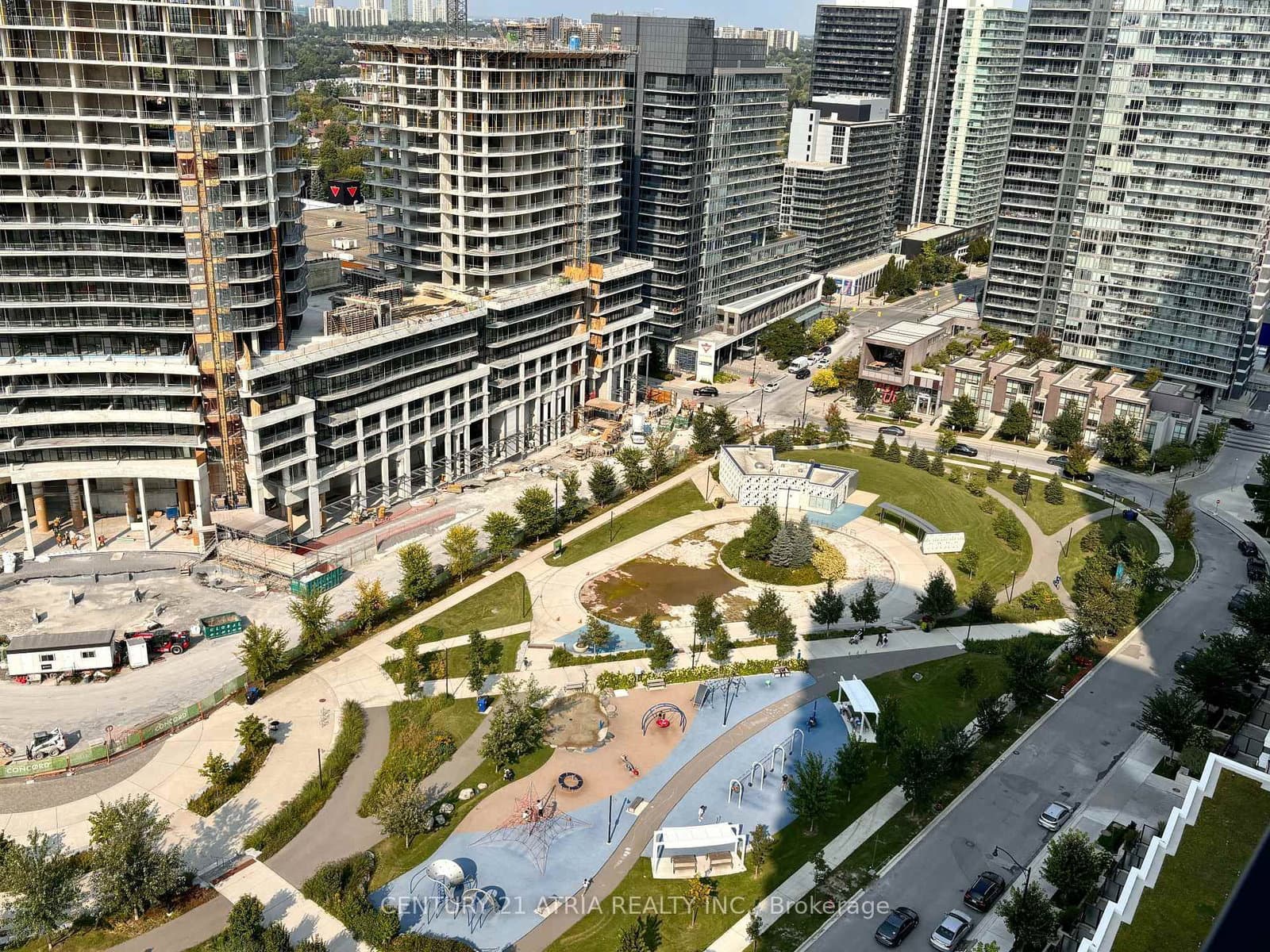 27 Mcmahon Drive, Unit 1611