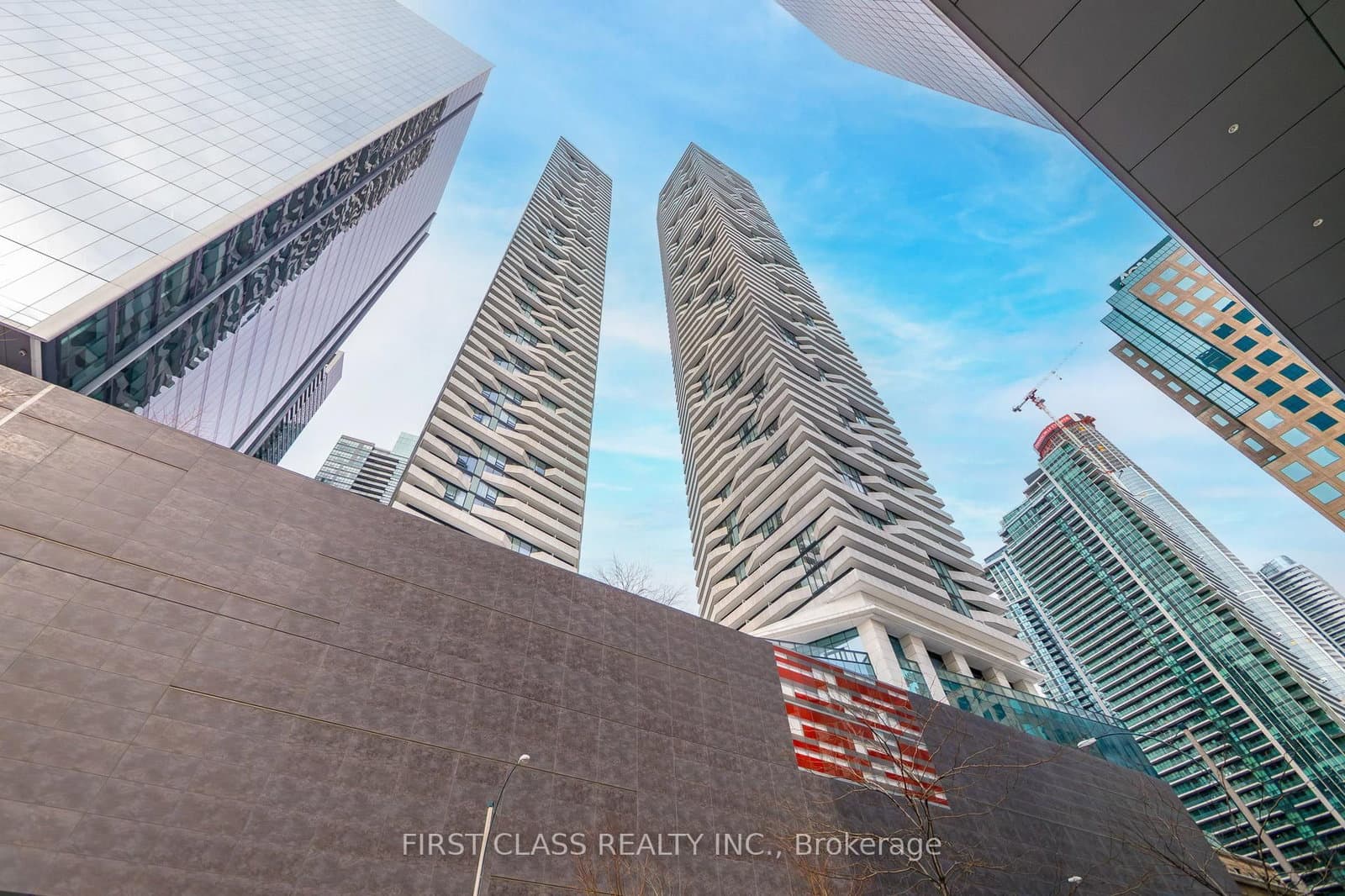 #2502 - 100 Harbour Street