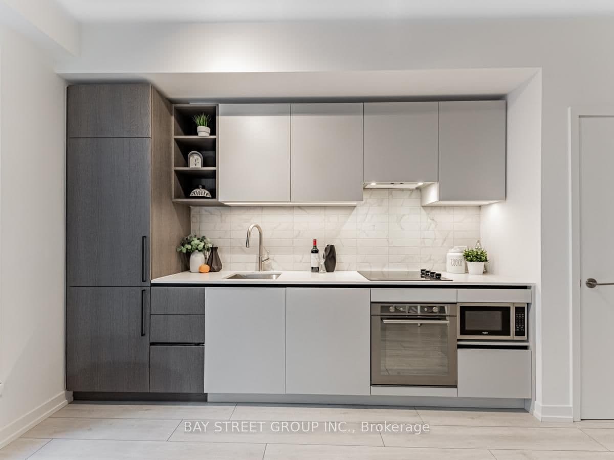 #312 - 55 Mercer Street