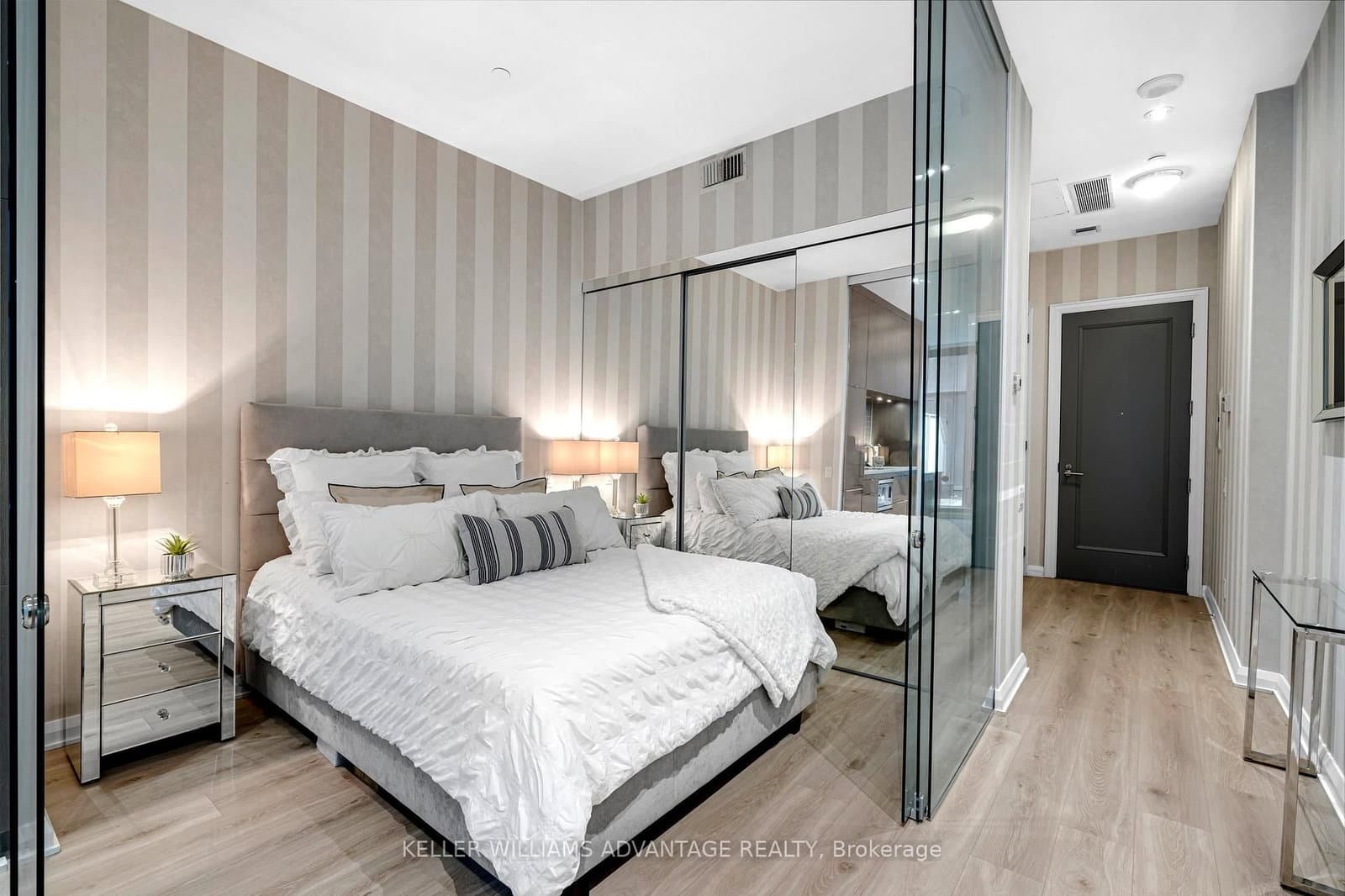 #304 - 155 Yorkville Avenue