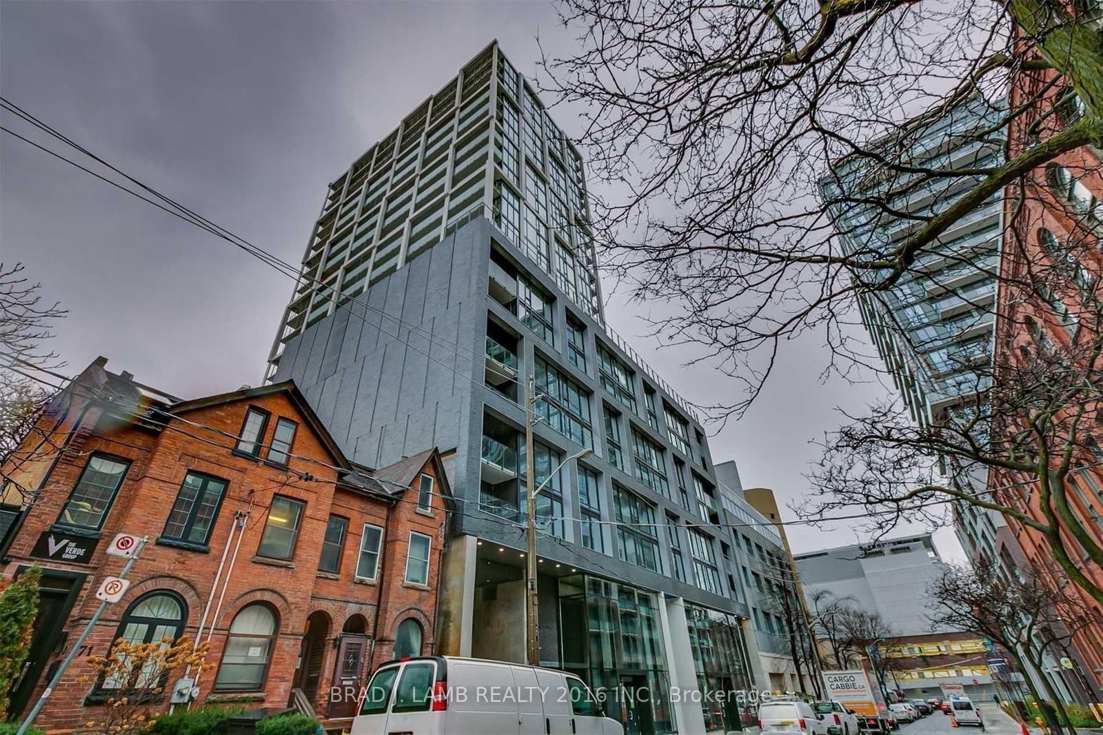 #813 - 55 Ontario Street