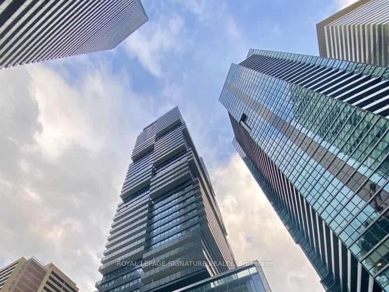 #4002 - 55 Charles Street E