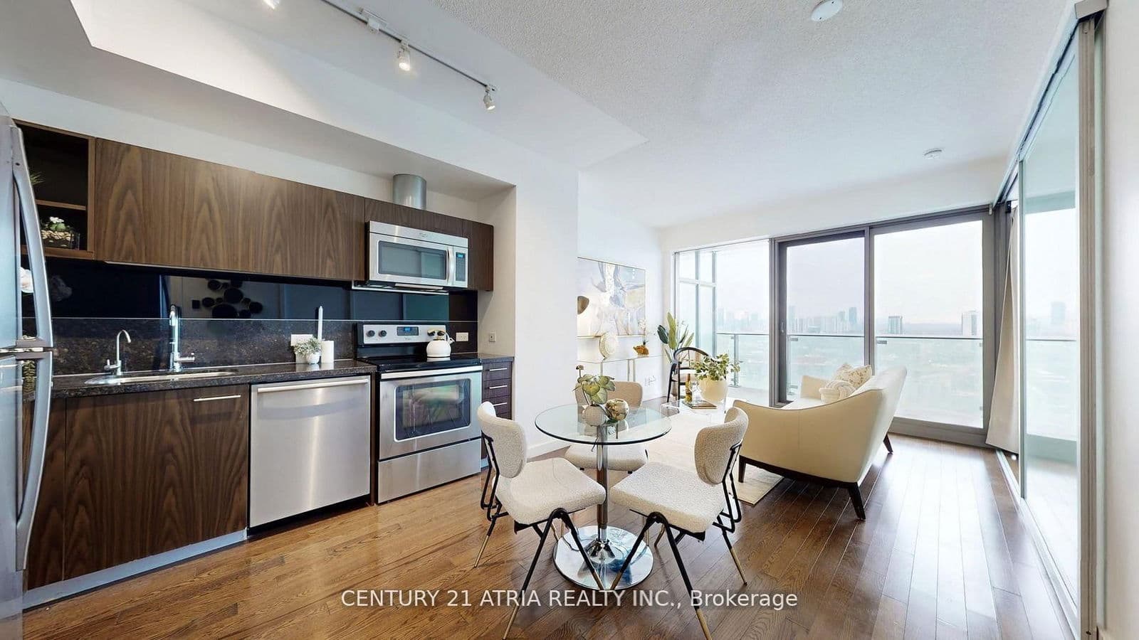 390 Cherry Street, Unit 2404