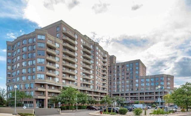 #PH7 - 1700 Eglinton Avenue E