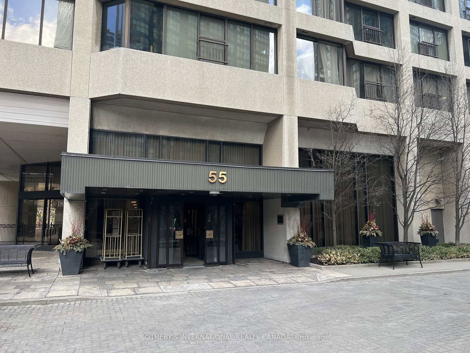 #1414 - 55 Harbour Square
