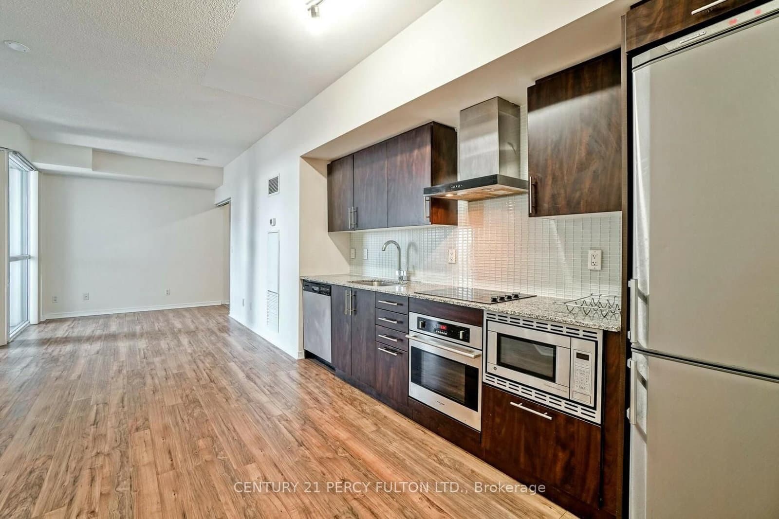 #2211 - 352 Front Street W