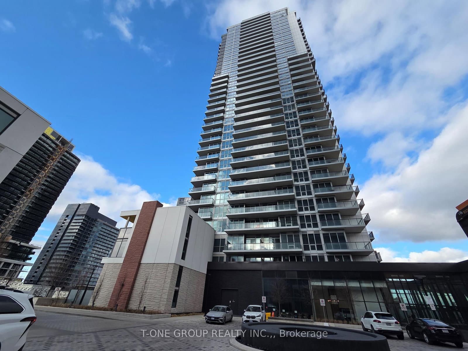 #707 - 95 Mcmahon Drive
