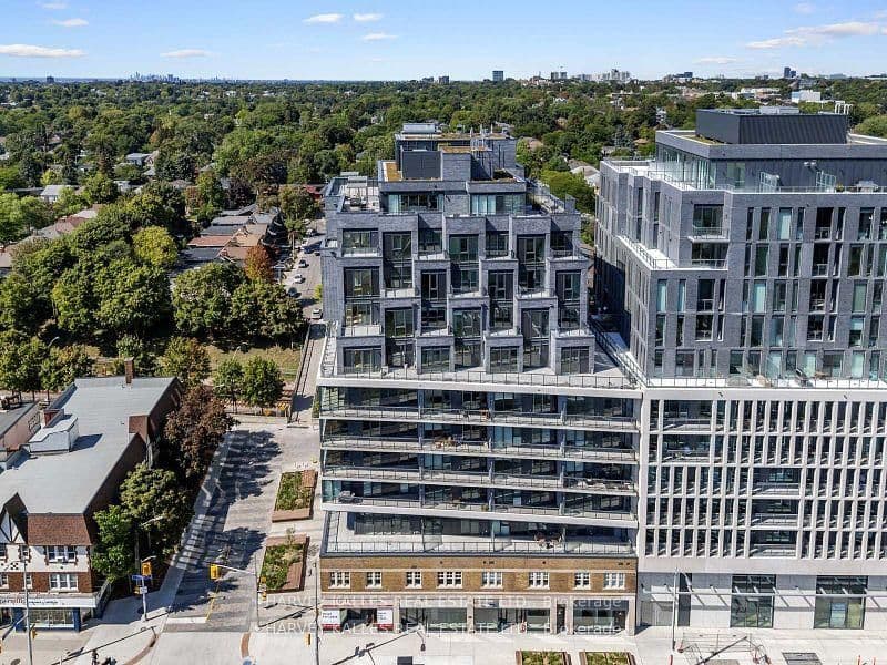 8 Manor Road W, Unit PH1