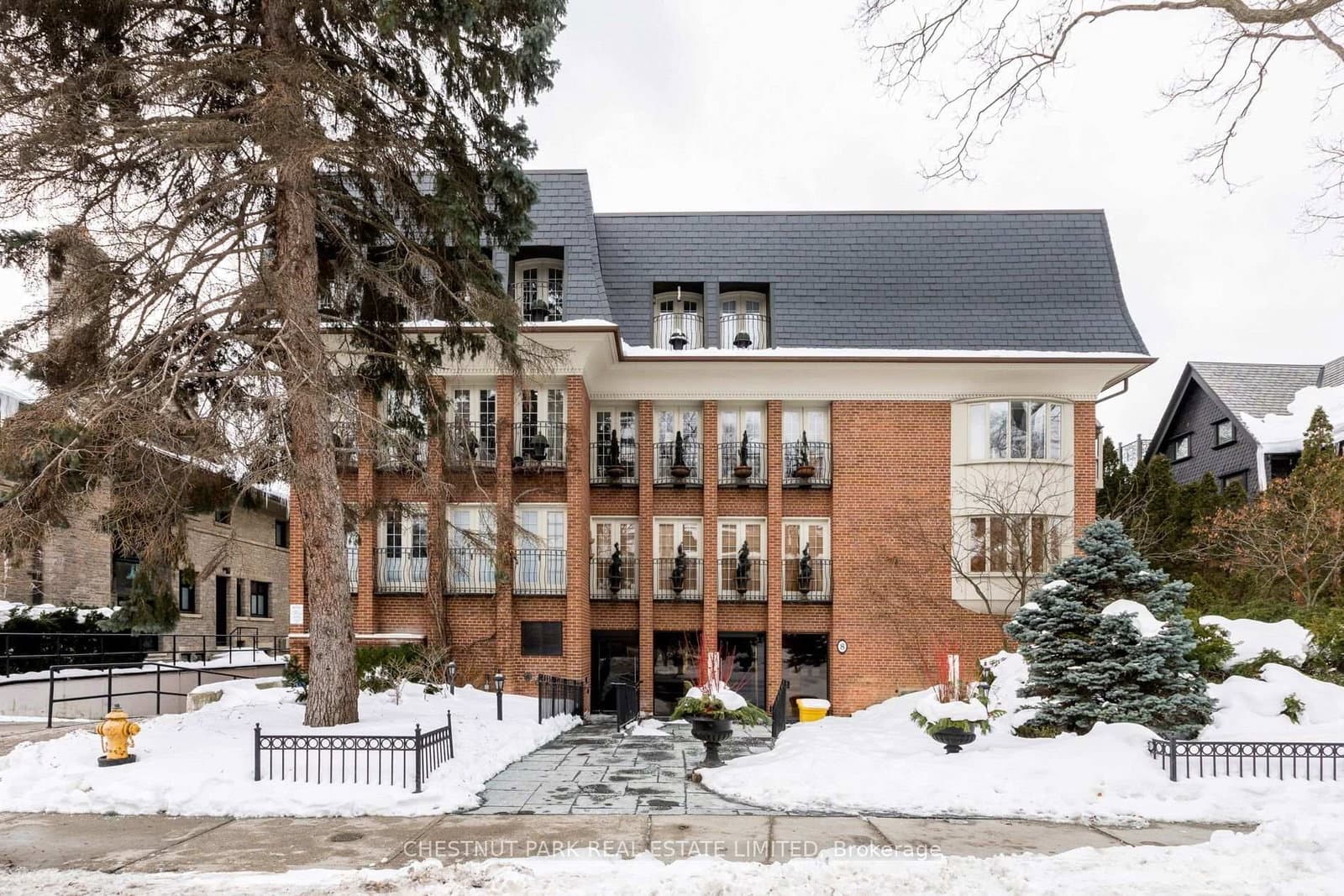 #PH3 - 8 Hawthorn Avenue
