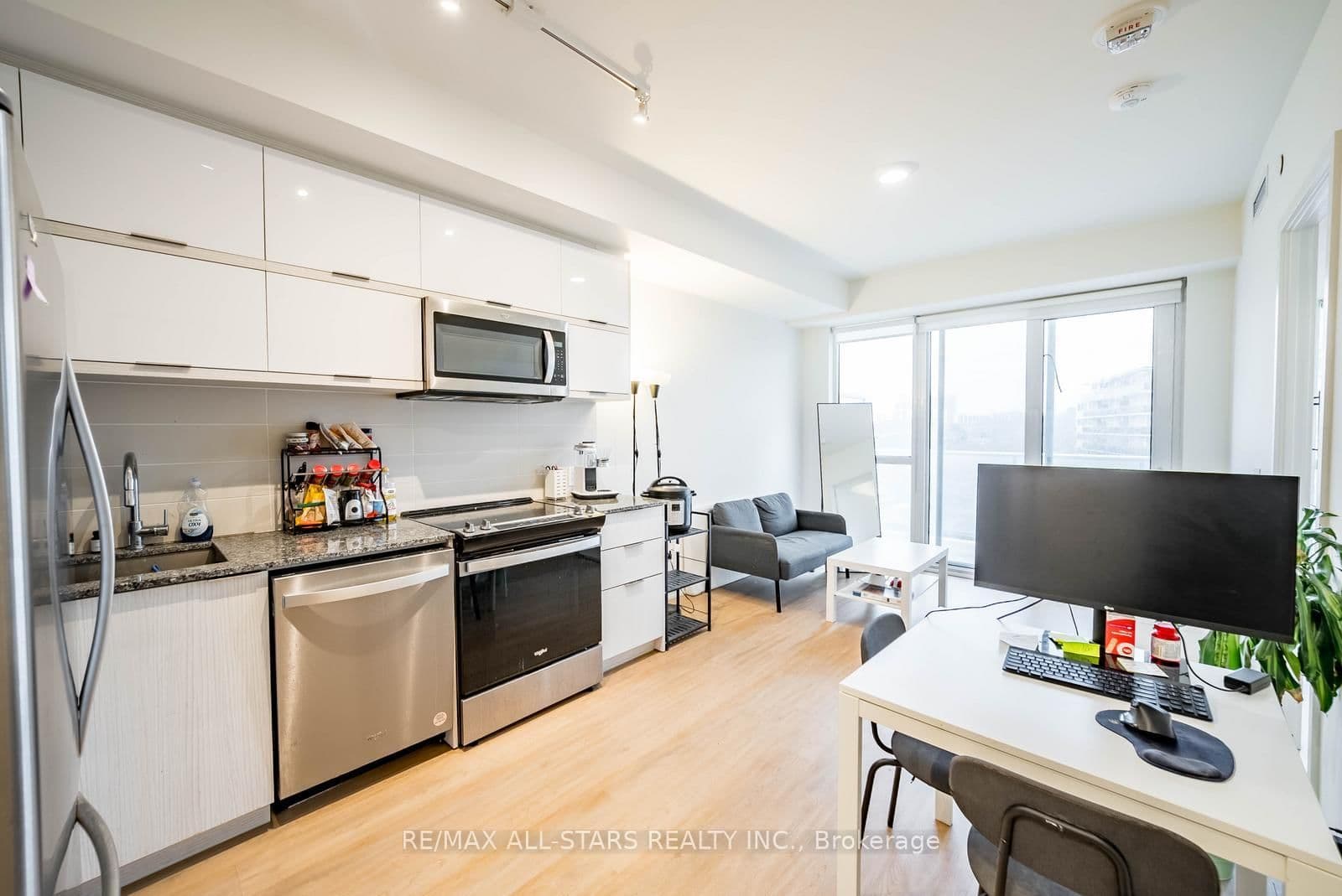 #605 - 10 Deerlick Court