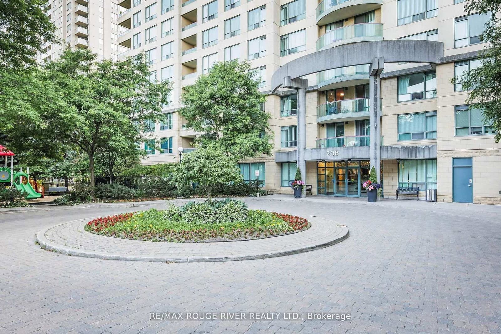 #109 - 238 Doris Avenue