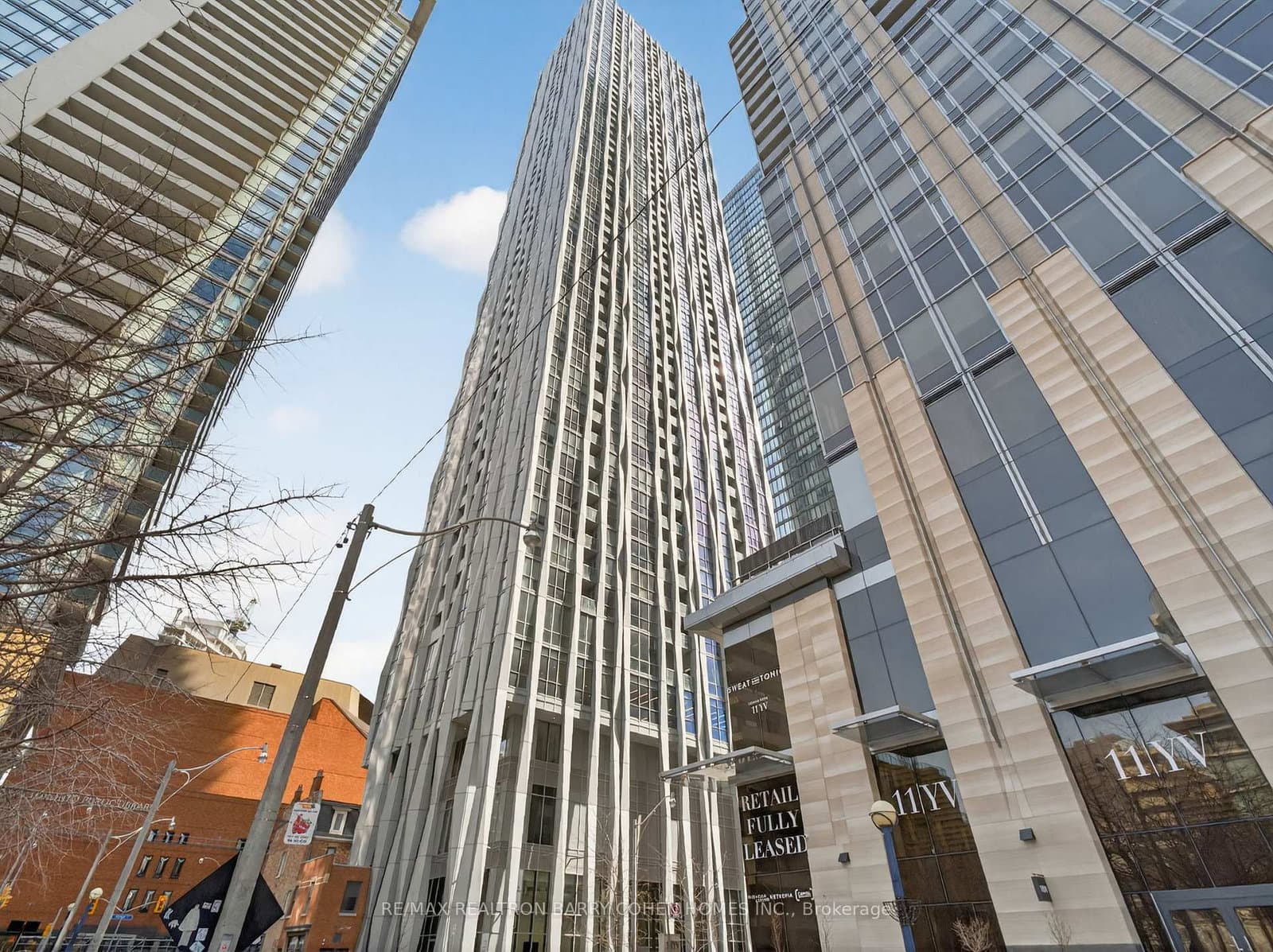 #905 - 1 Yorkville Avenue