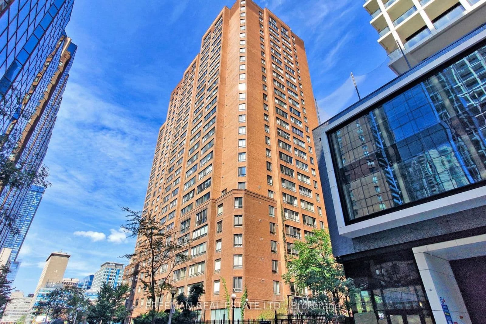 #2405 - 633 Bay Street