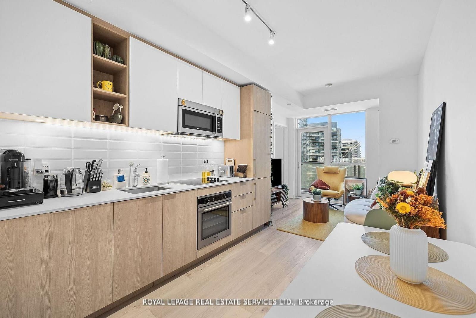 #1603 - 50 Ordnance Street