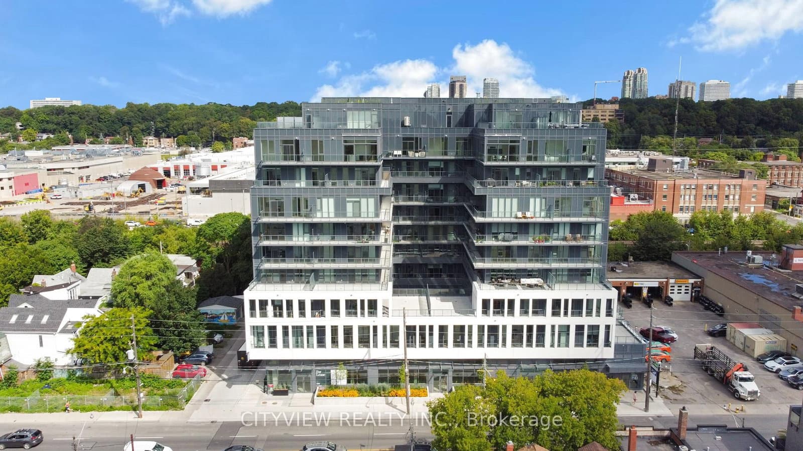 #PH5 - 500 Dupont Street