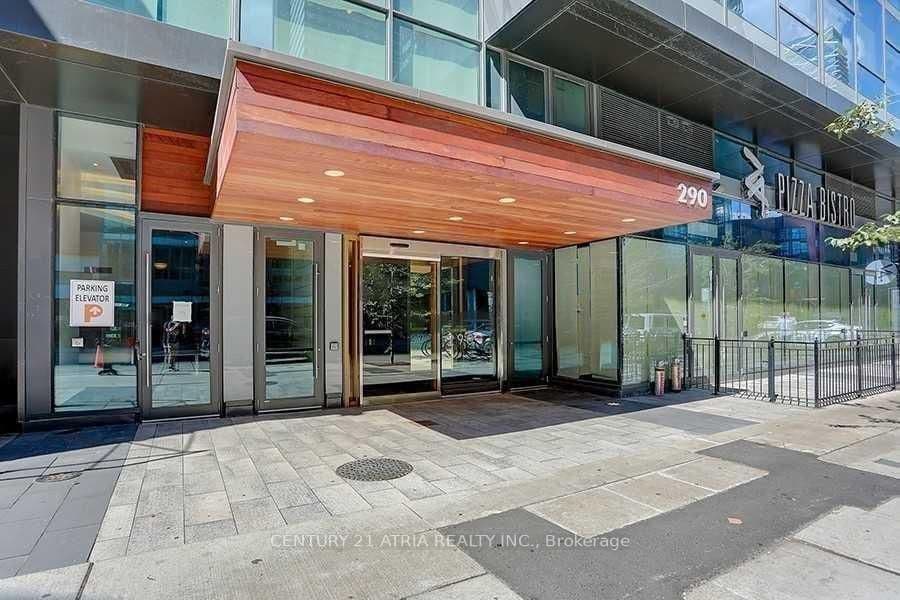 #1303 - 290 Adelaide Street W