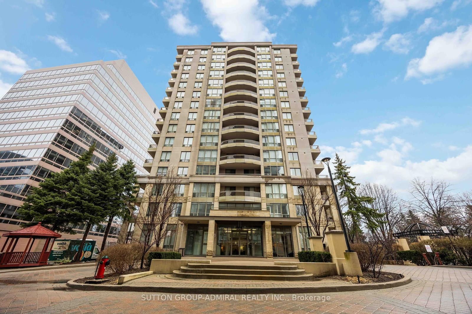 #1003 - 260 Doris Avenue