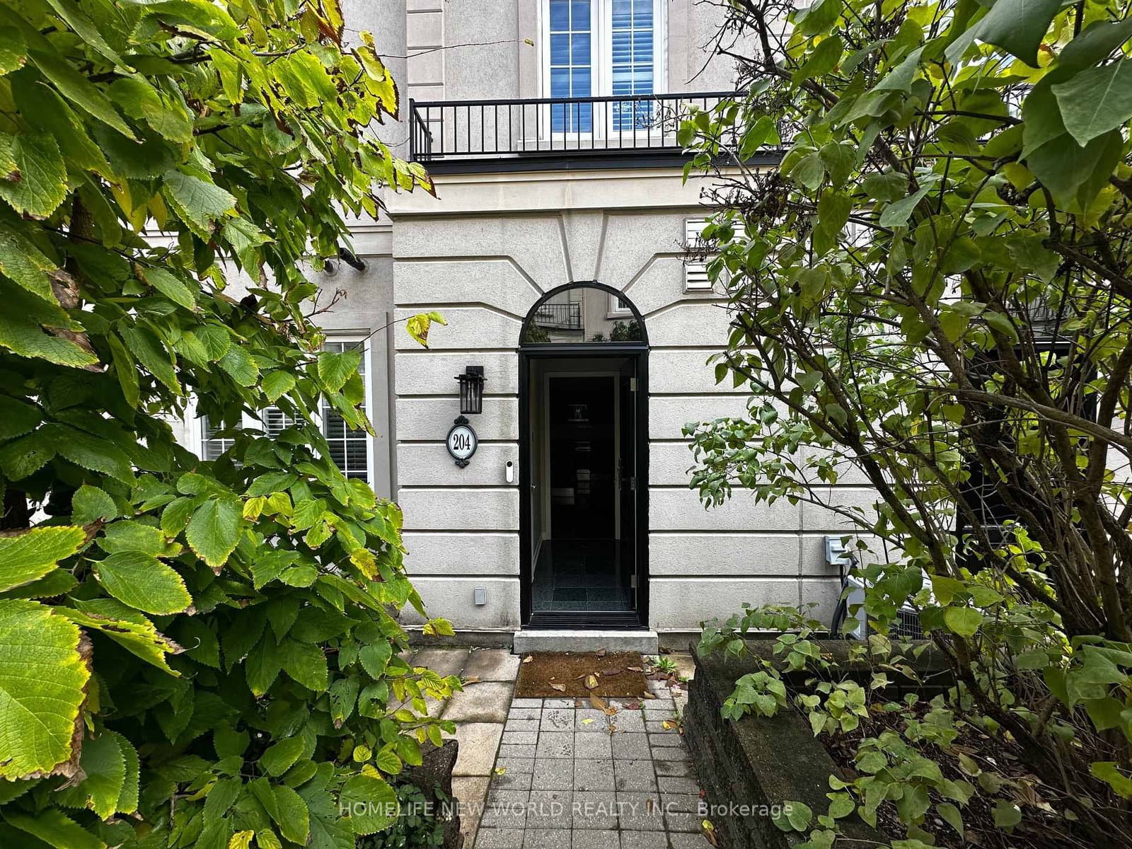 11 Everson Drive, Unit 204
