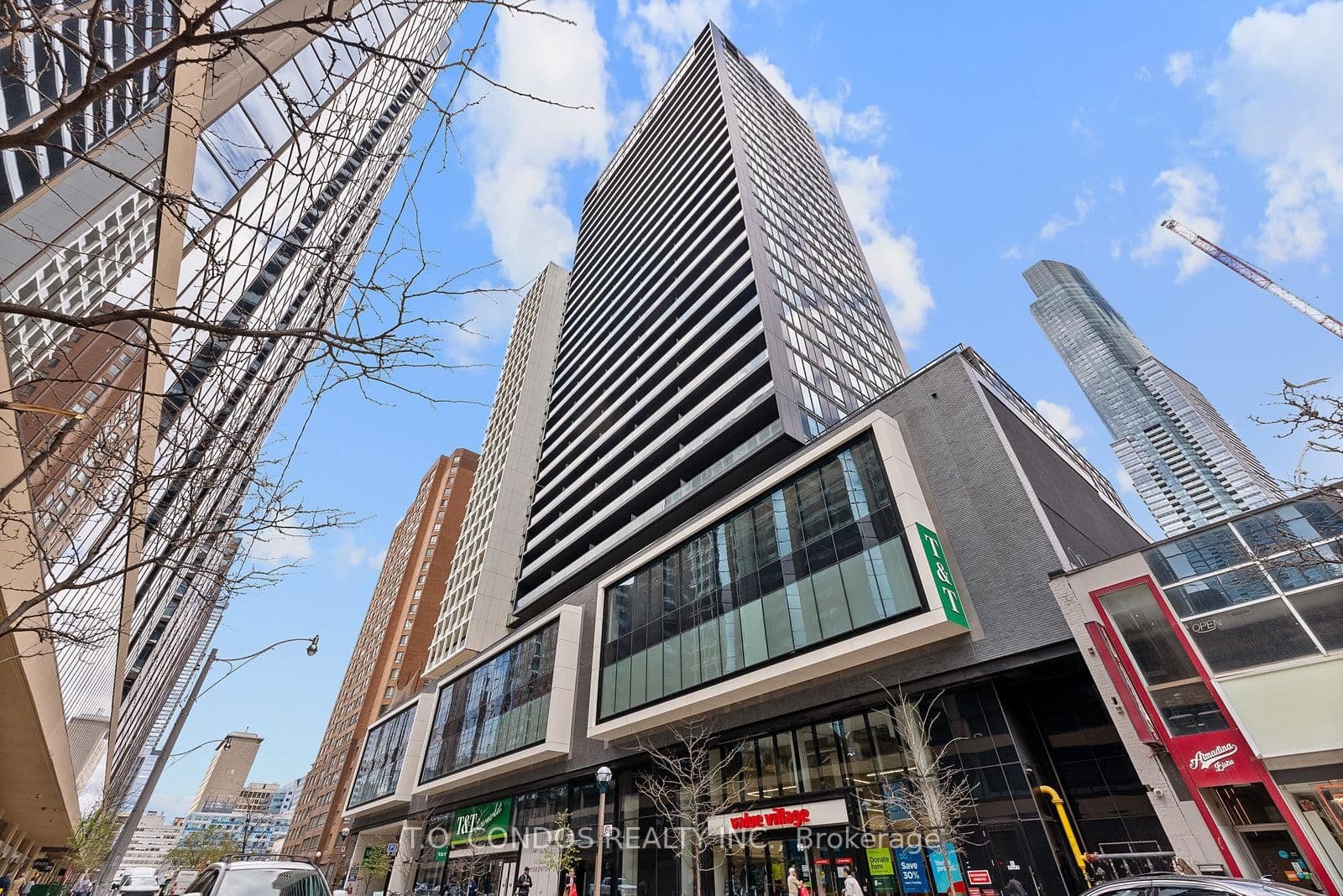 #1019 - 20 Edward Street