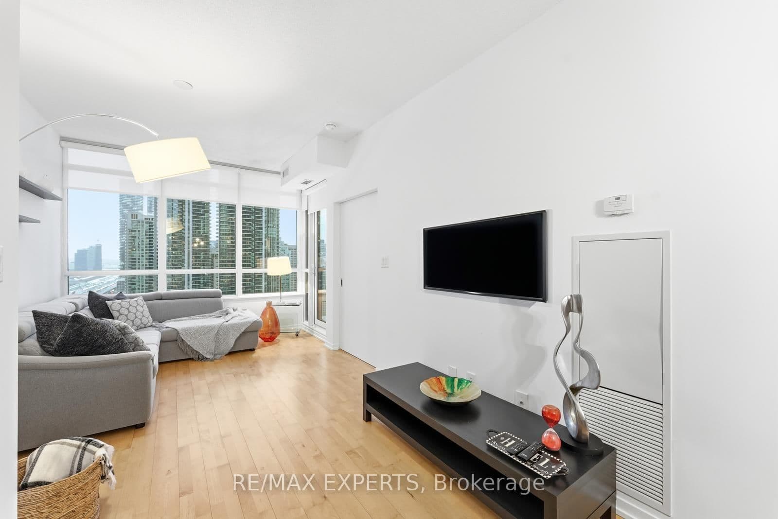 #2405 - 55 Bremner Boulevard