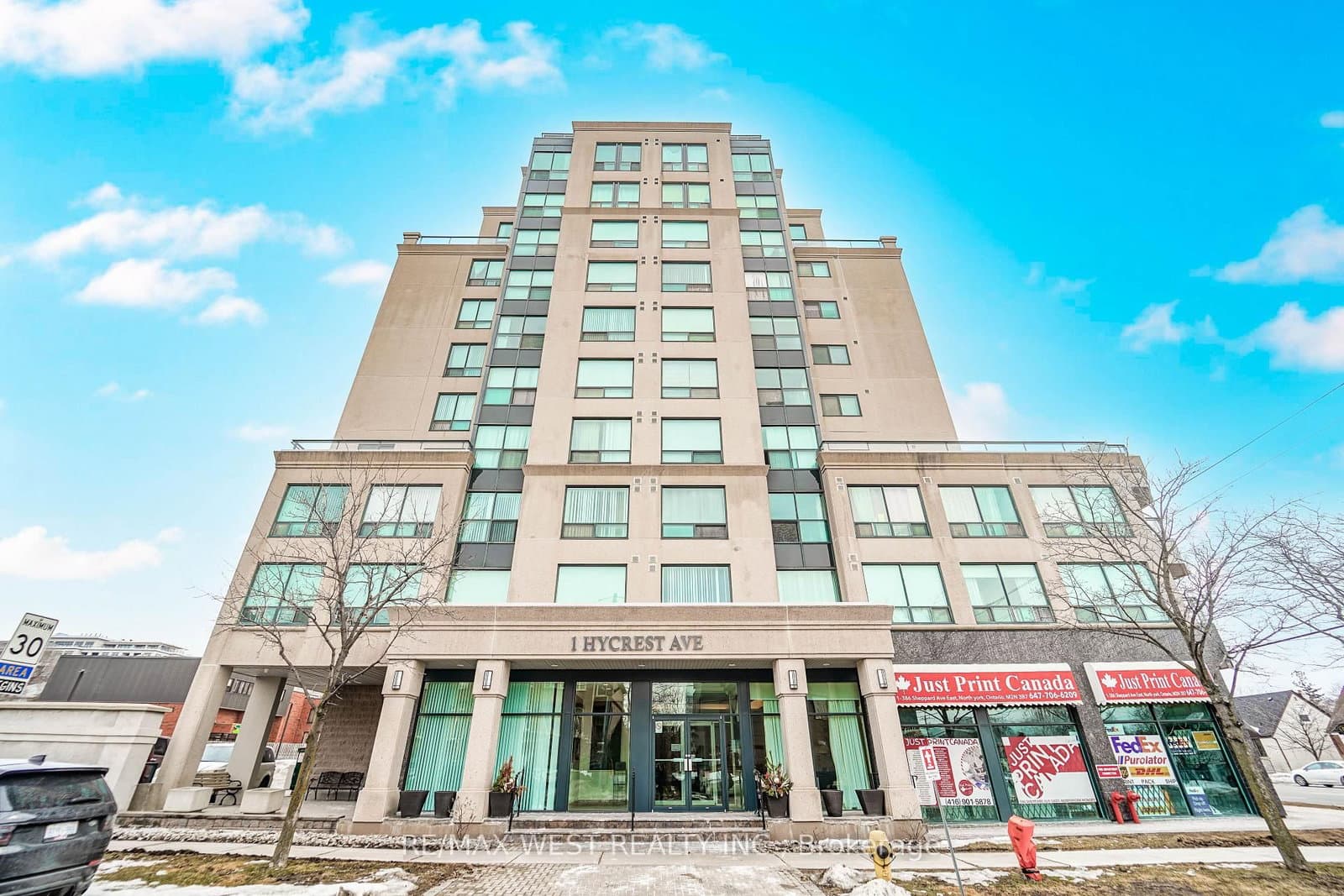 #602 - 1 Hycrest Avenue