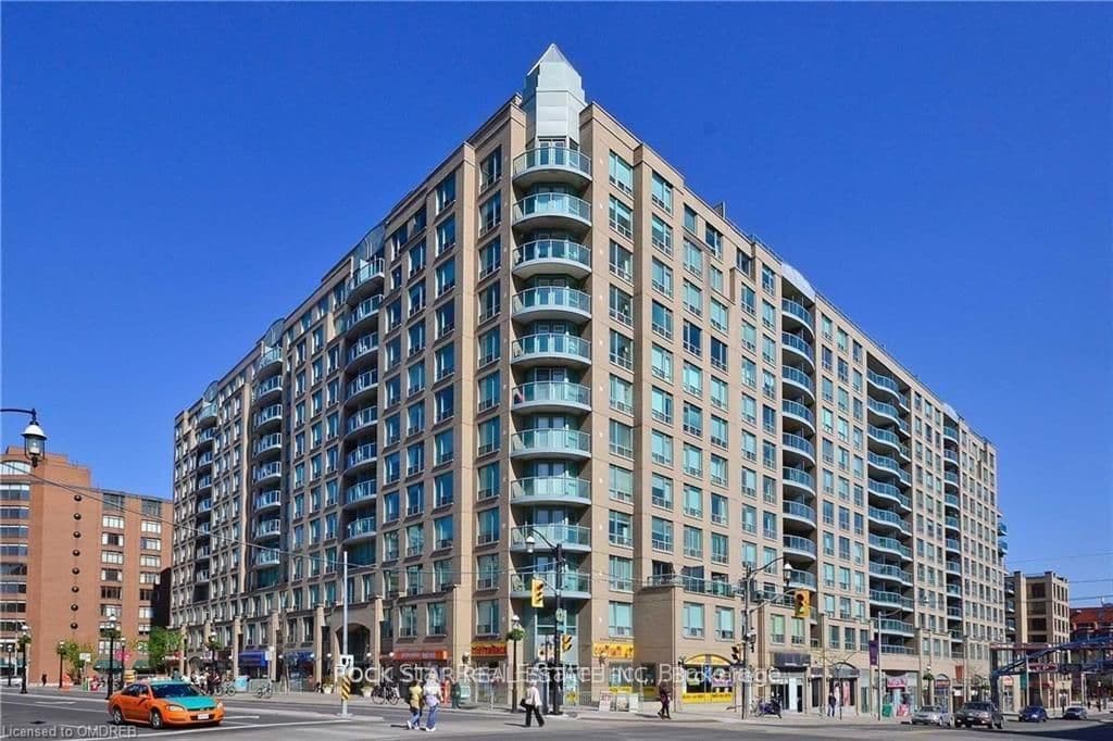 #425 - 109 FRONT Street E