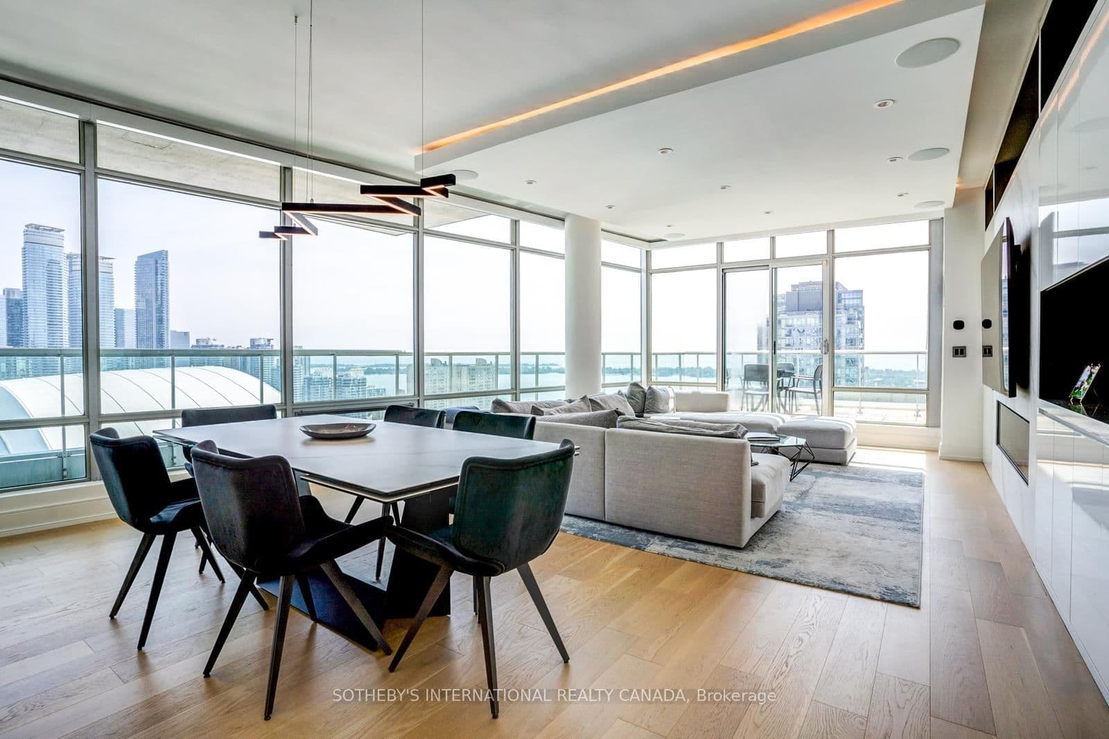 #3801 - 81 Navy Wharf Court