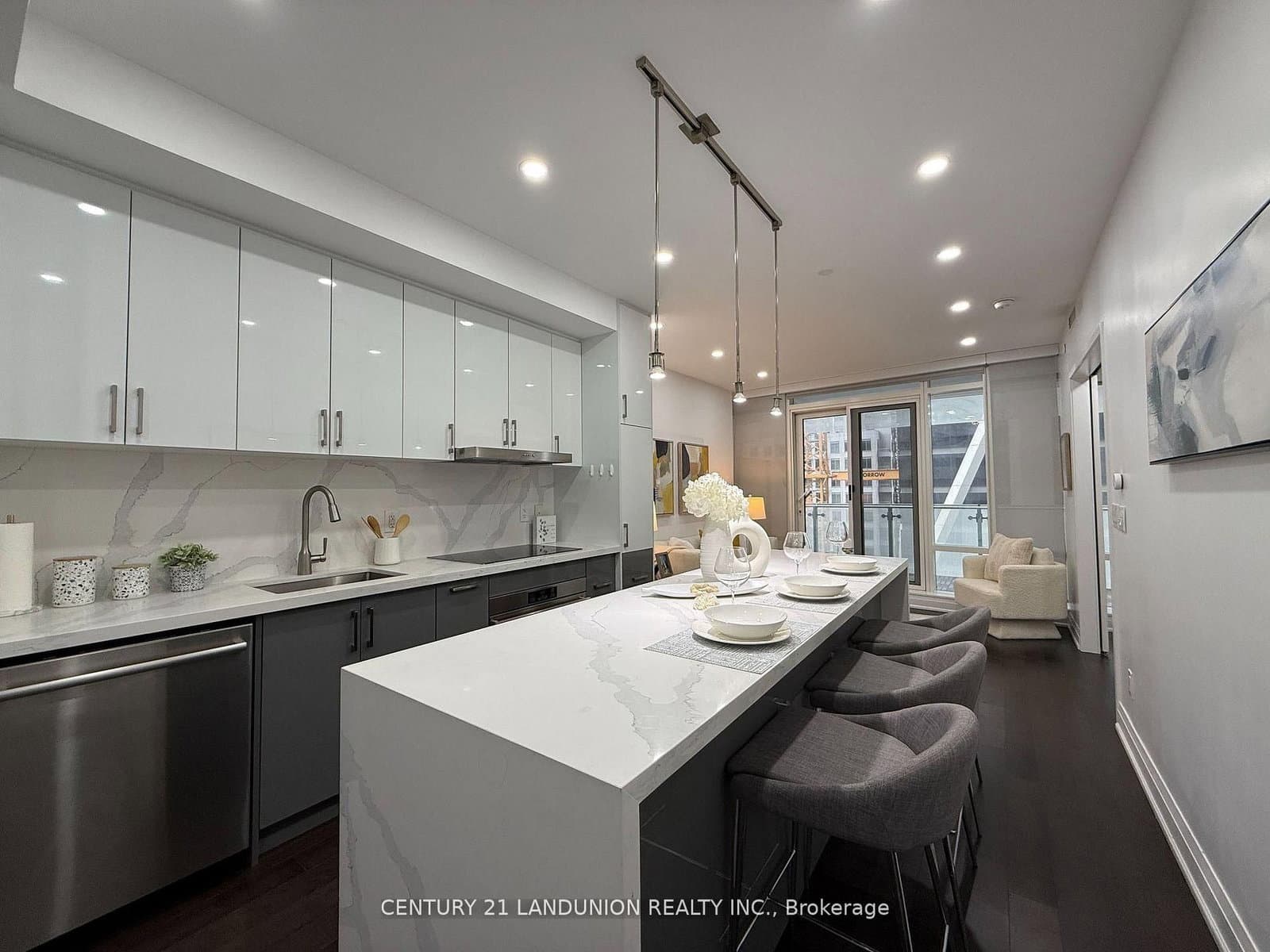 #1508 - 1 Bloor Street E