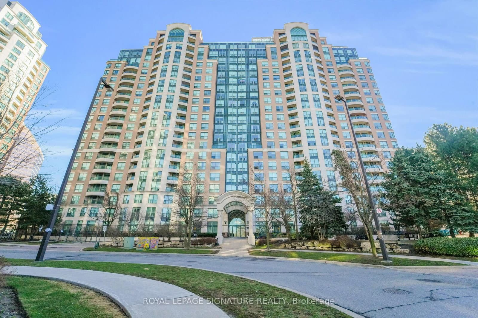 #717 - 23 Lorraine Drive