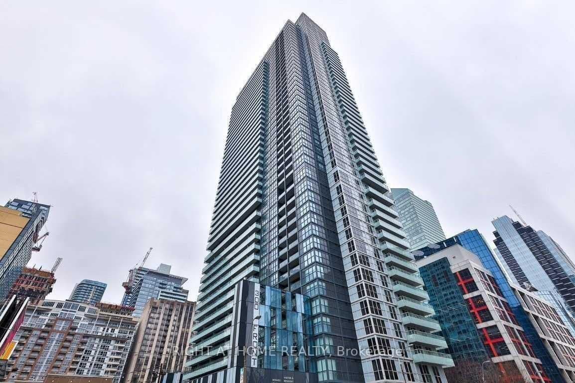 #2512 - 300 Front Street W