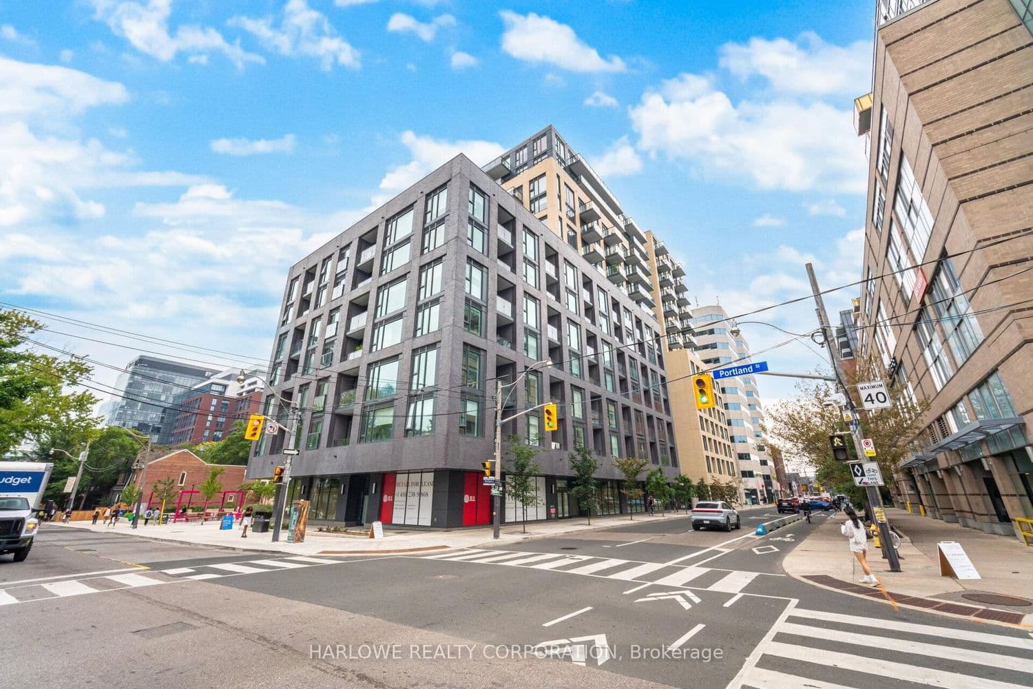 #924 - 543 Richmond Street W