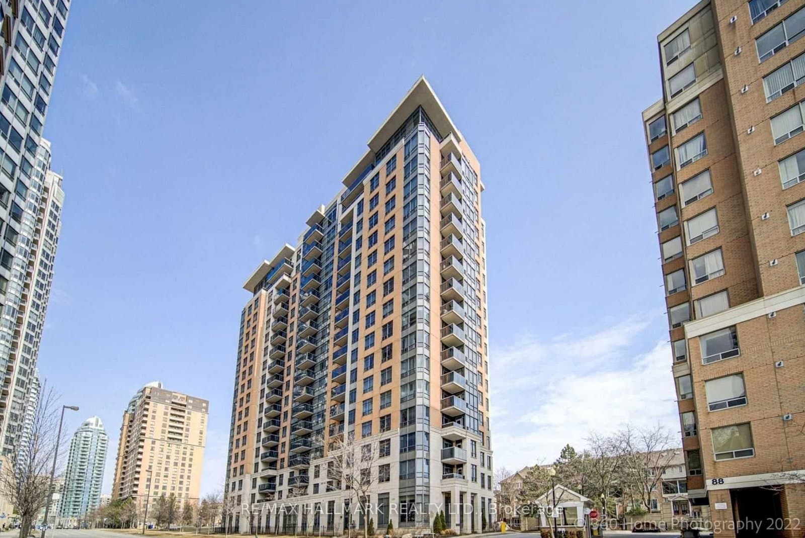 #705 - 880 Grandview Way
