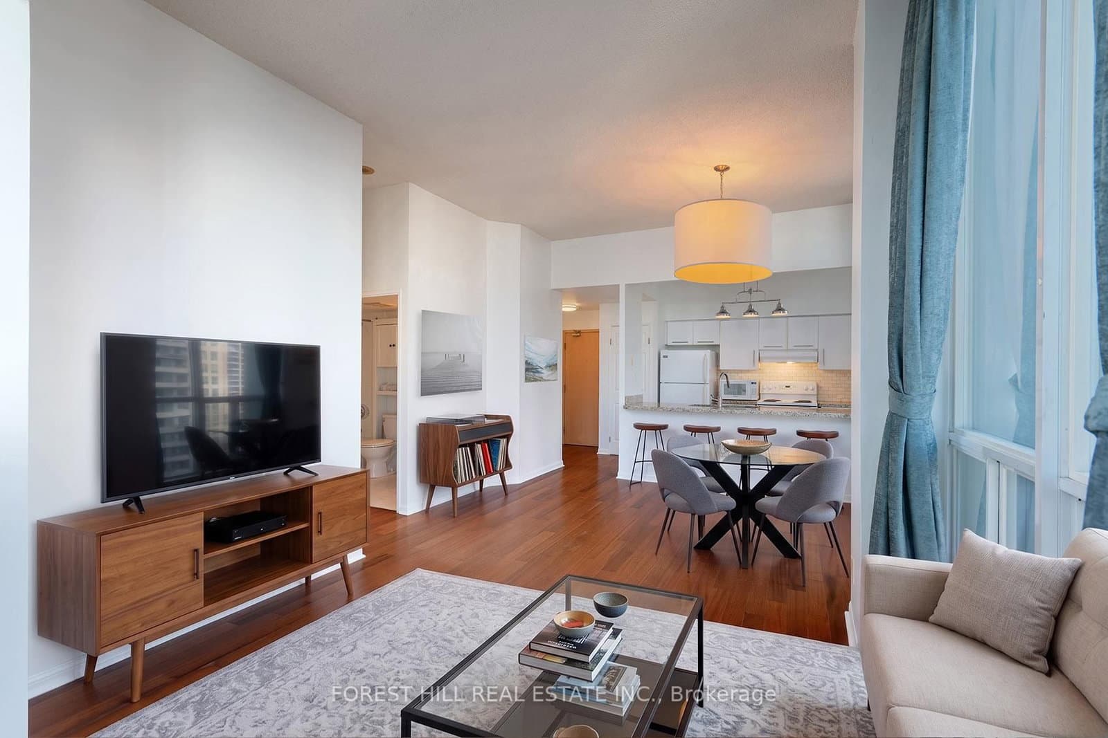 #2405 - 24 Wellesley Street W