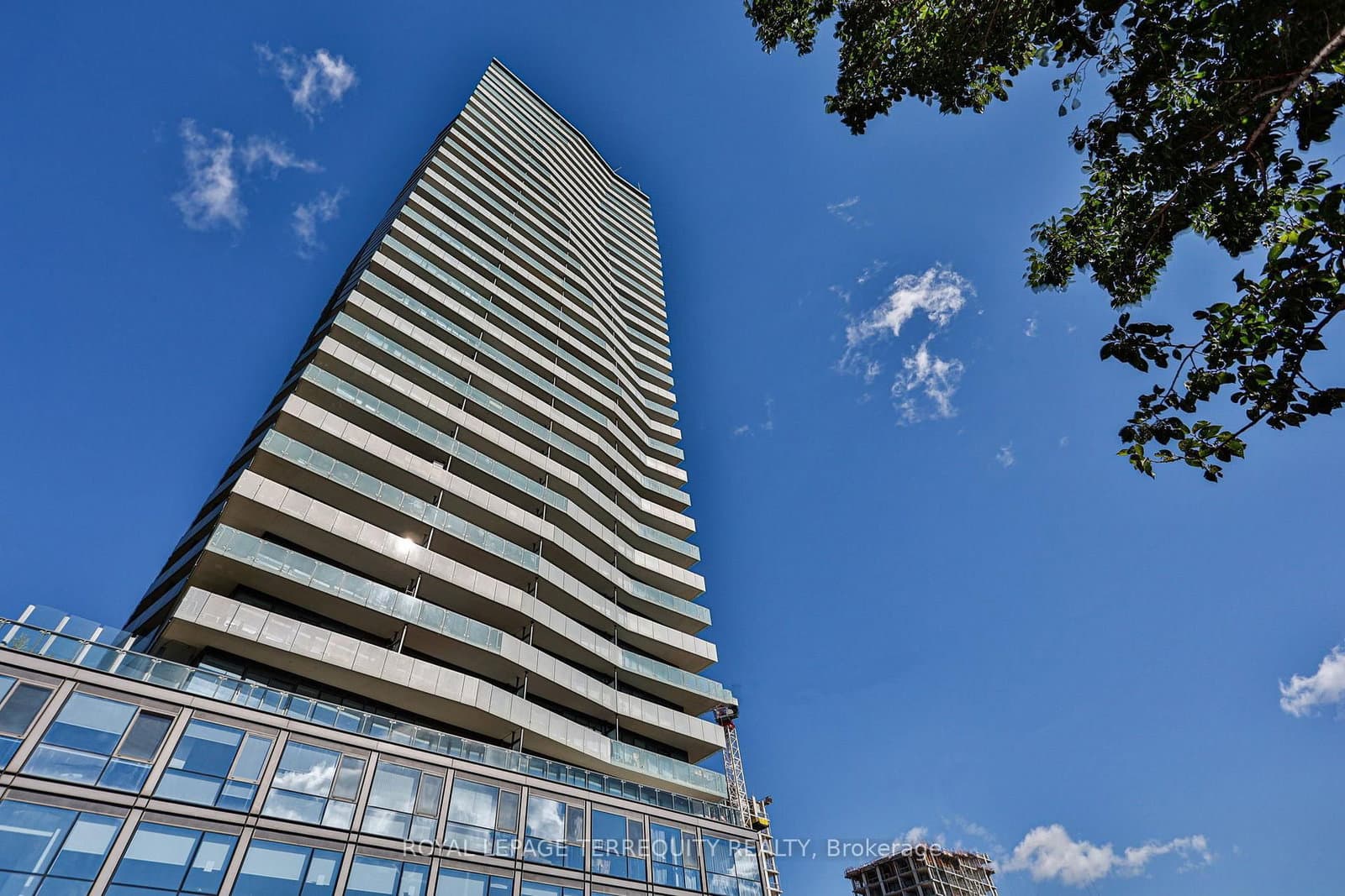 #401 - 390 Cherry Street