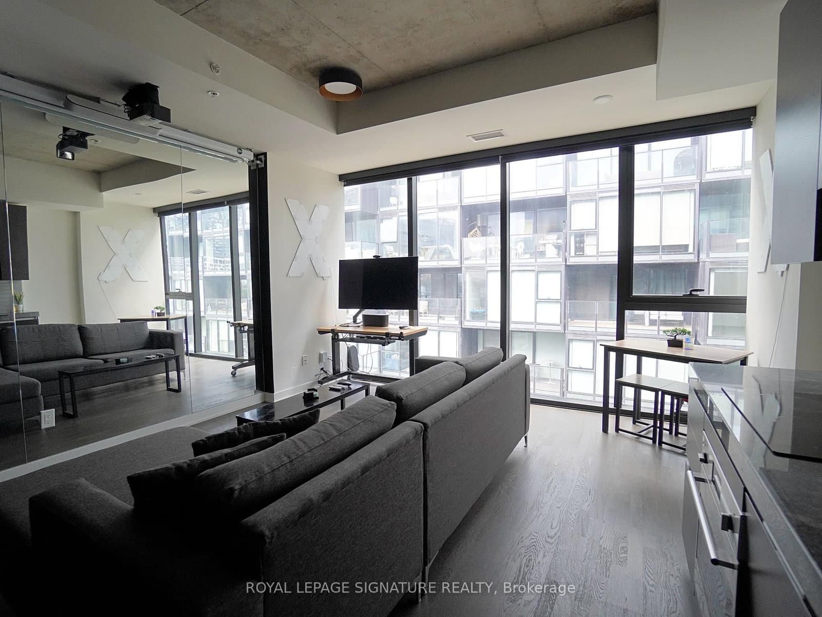 38 Stewart Street, Unit 1006