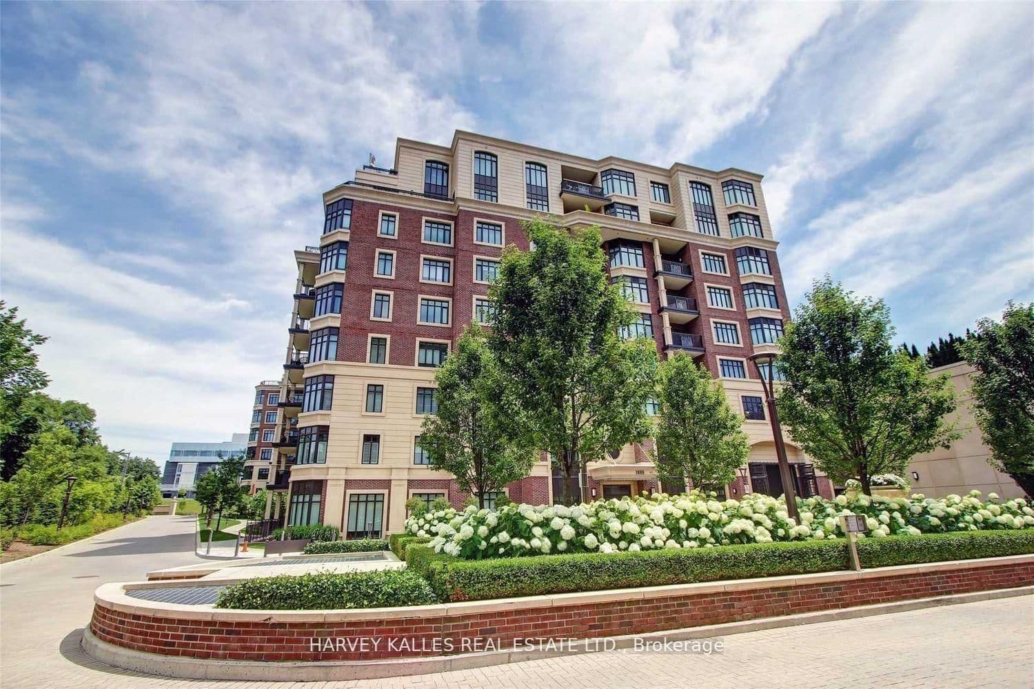 #602 - 1888 Bayview Avenue