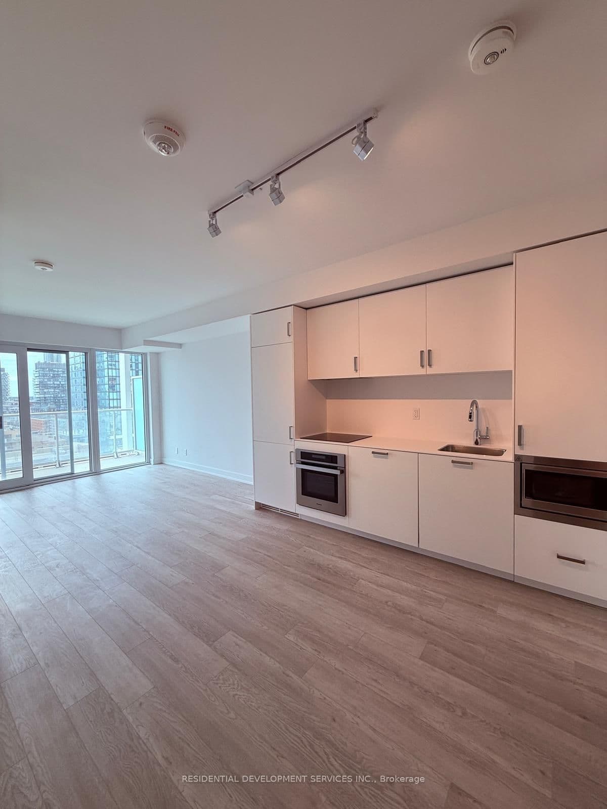 #1108 - 88 Queen Street